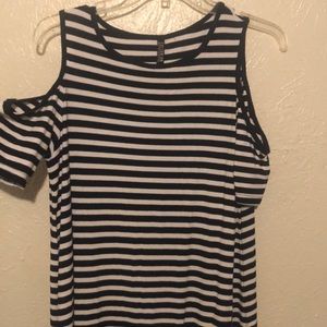 Cotton on off shoulder - T shirt dress